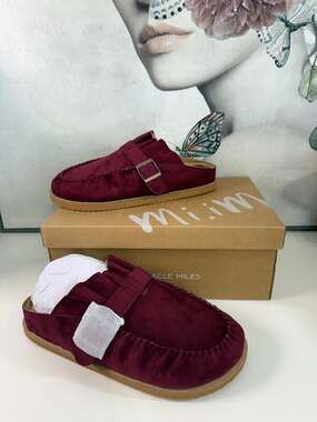 Deb Ruffled Suede Slides | Oxblood Size 9